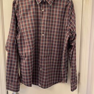 UNTUCKit Blue and Red Casual Button Down Shirt